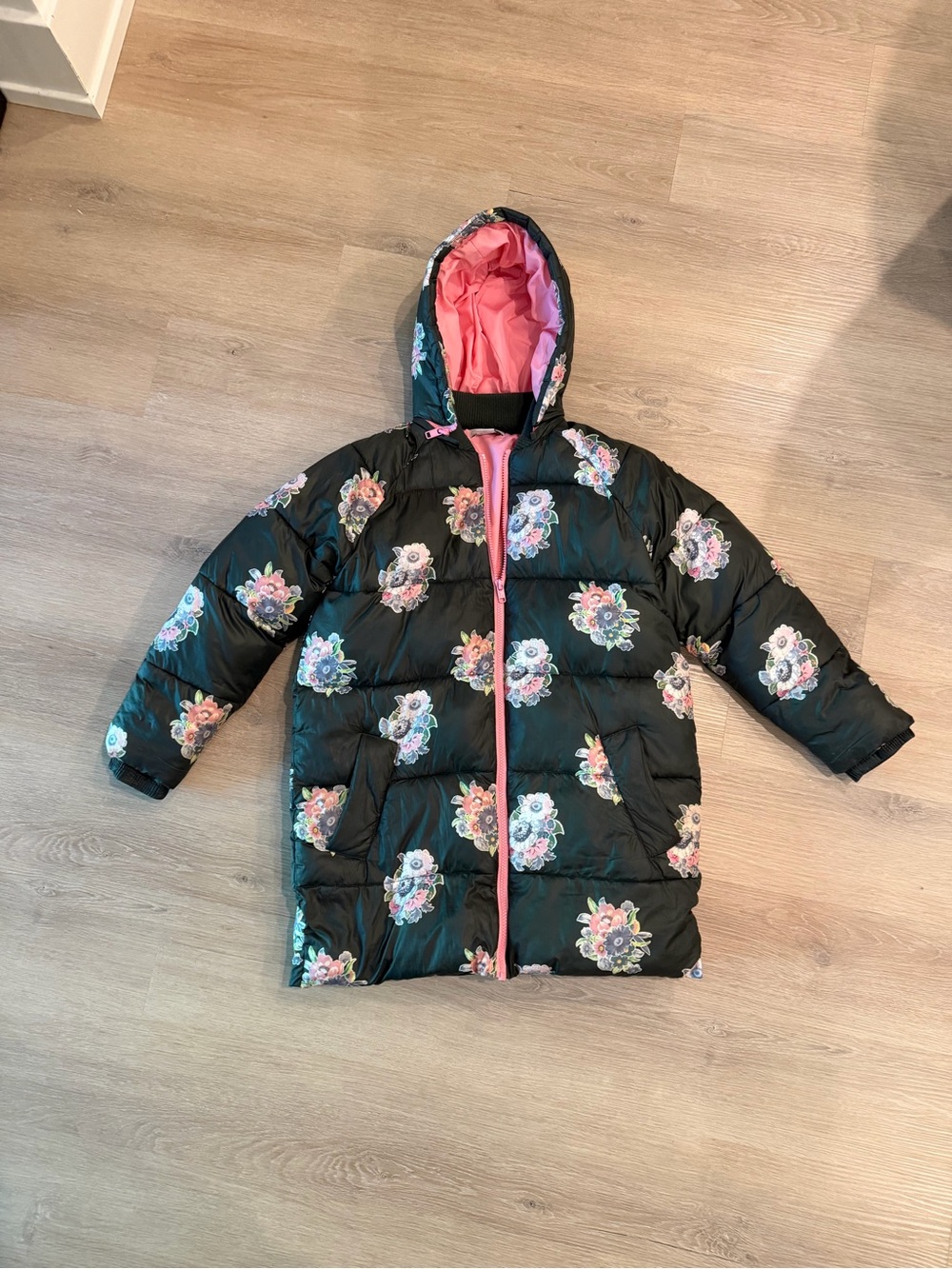 Stella McCartney Black Floral Puffer with Pink Lining size 10 Kids (Oversized)